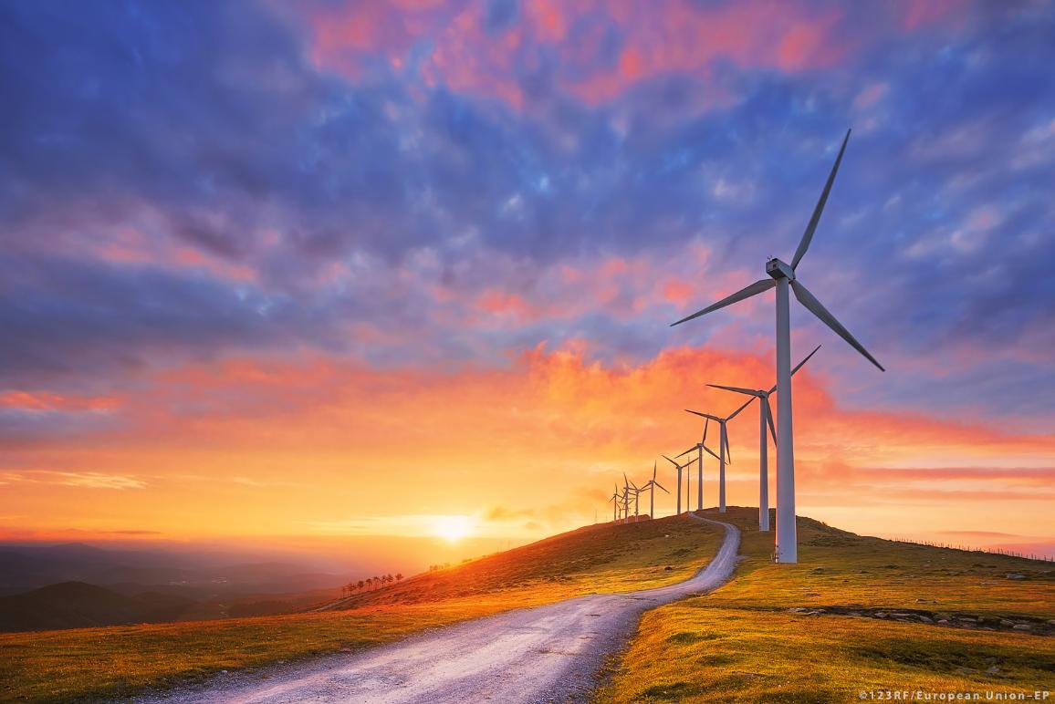 Renewable energy ©Mikel Martinez De Osaba/123RF/European Union – EP